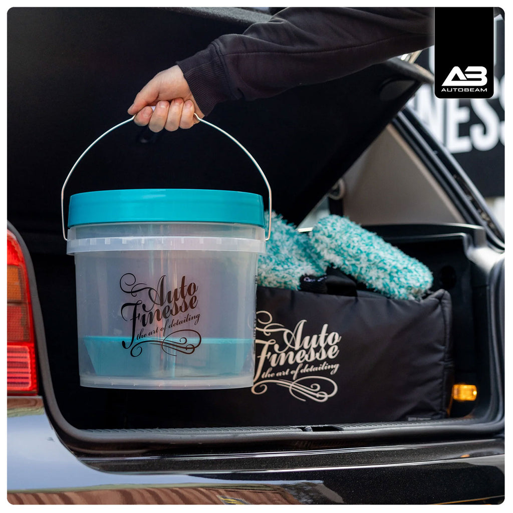 MINI DETAILING BUCKET & GRIT GAURD