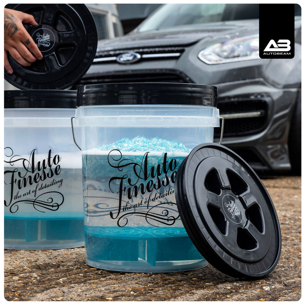 DETAILING BUCKET & GRIT GAURD